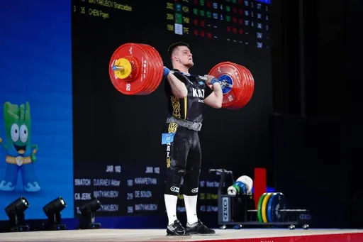 Казахстанский штангист завоевал медаль чемпионата Азии