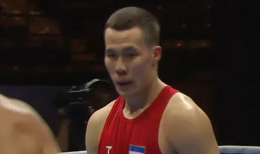 Этнический казах Маханов ярко дебютировал на чемпионате мира