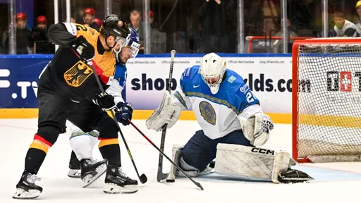 Команда казахстанского хоккеиста уступает в серии плей-офф ECHL
