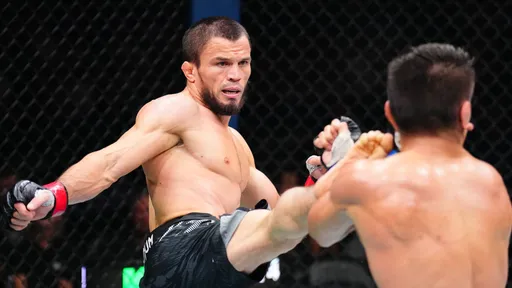 Гилберт Бёрнс оценил победу Умара Нурмагомедова на турнире UFC 321