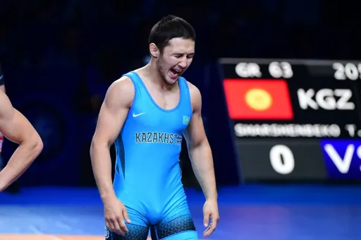 Чемпион Казахстана по греко-римской борьбе Алмат Кебиспаев ударил мужчину в ТРЦ Алматы из-за ссоры детей