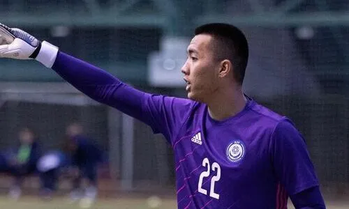 Четыре футболиста QJ League проходят просмотр в «Хан-Тенгри»