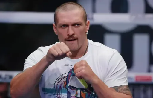 Паркер пообещал «разобрать лицо» Усика