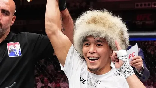 Диас Еренгаипов назвал трех сильнейших бойцов наилегчайшего веса UFC