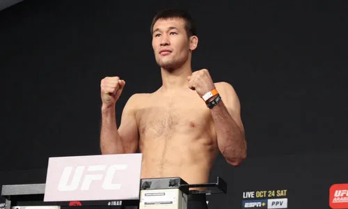 Рахмонов прибыл в Лас-Вегас на UFC 296