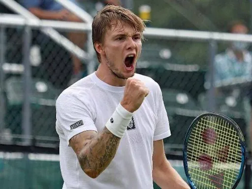 Александр Бублик вышел в полуфинал турнира ATP 250 в Марселе