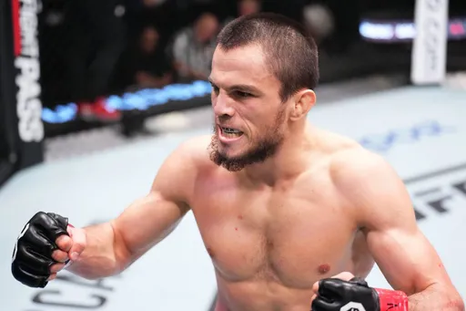 Названа дата первого за год боя Умара Нурмагомедова в UFC