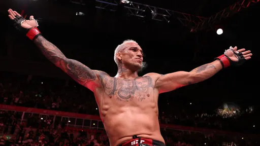 Кака посетил турнир UFC Fight Night 261 и поддержал Чарльза Оливейру
