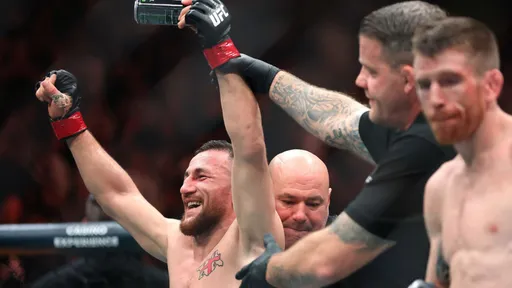 Двалишвили рассказал о своих ощущениях после защиты титула чемпиона UFC