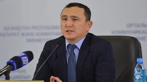 Эксперт ММА Махметов – о дебюте Алмахана в UFC: он зарекомендовал себя на будущие бои в лиге