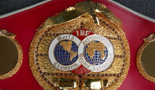 Казахстанский боксер сохраняет статус главного претендента на титул IBF