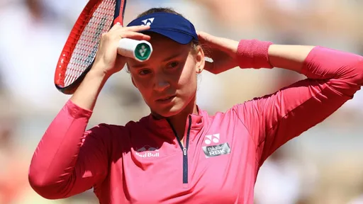 Рыбакина снялась с турнира WTA 500 в Истбурне
