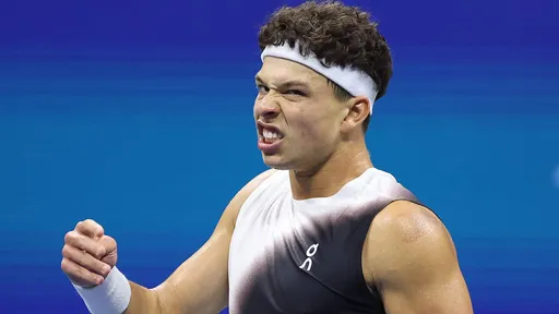 Шелтон выбил Алькараса и пробился в полуфинал US Open-2026