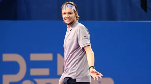 Бублик стартовал с победы в паре на турнире ATP-500 в Пекине
