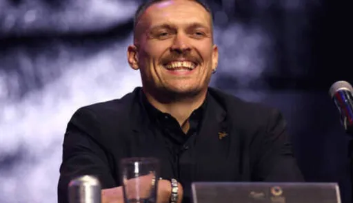 Промоутер Усика раскрыл реальные гонорары чемпиона