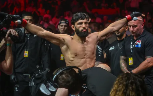 Царукян допустил переход в полулегкий вес ради титула UFC