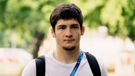 Разгромом завершилась схватка казахстанского борца за бронзу чемпионата мира