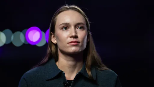 Рыбакина выиграла прерванный матч и вышла в четвёртый круг турнира WTA-1000 в США