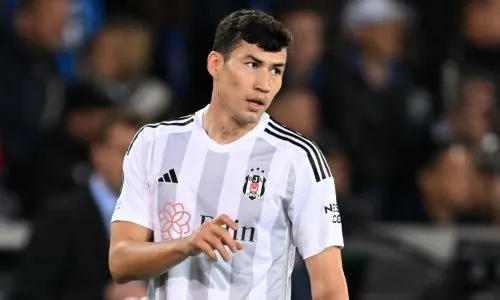 Ван Бронкхорст не желает видеть Зайнутдинова в «Бешикташе»