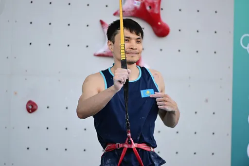 Сборная Казахстана объявила состав на чемпионат Азии по скалолазанию