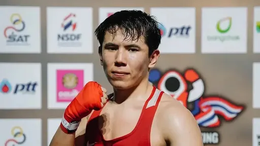 Руслан Ахметов завершил чемпионат Азии по боксу с серебряной медалью