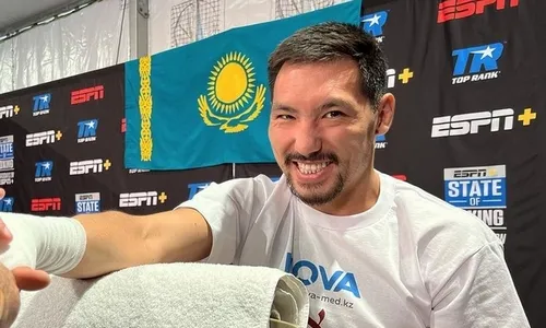 Алимханулы бросил вызов обладателям WBC и WBA