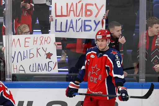 Бурдасов признан третьей звездой матча ЦСКА – «Барыс»
