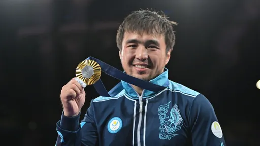Олимпийский чемпион из Казахстана Елдос Сметов примет участие в турнире по MMA