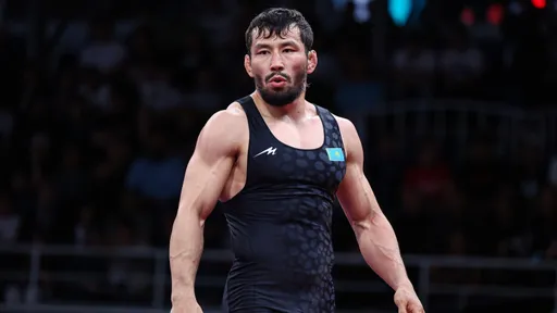 Жадраев проиграл олимпийскому чемпиону в четвертьфинале Азиады