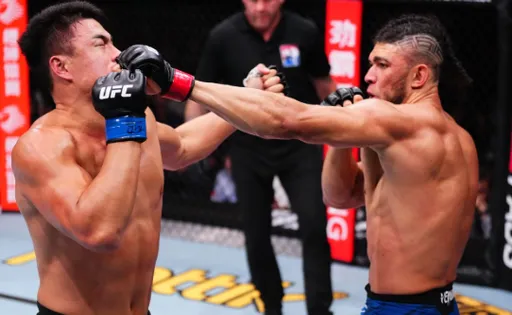 Джонни Уокер нокаутировал Чжана в главном бою UFC в Шанхае