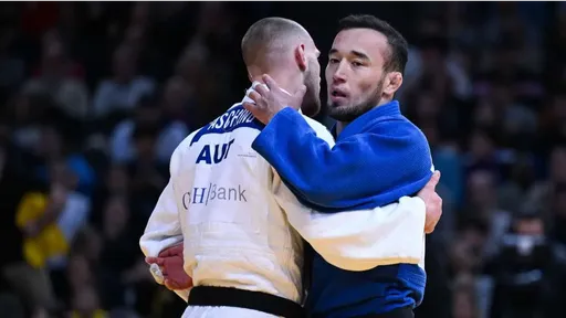 Абылайхан Жубаназар вышел в финальный блок турнира Grand Slam по дзюдо в Лозанне