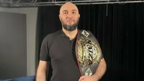 Базров оценил выступление Алмабаева на турнире UFC в Баку