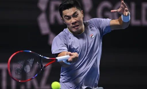 Брэндон Накашима с победы стартовал на турнире ATP в Алматы