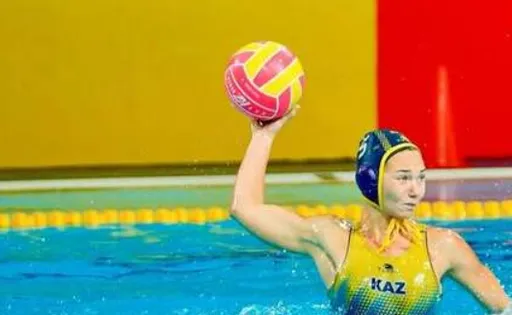 Казахстанские ватерполистки вышли в полуфинал чемпионата Азии