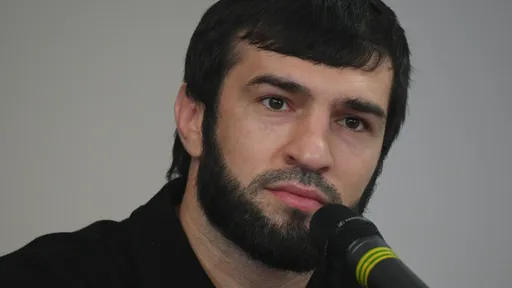 Боец UFC Зубайра Тухугов: в Караганде, возможно, есть кто-то из дальних родственников