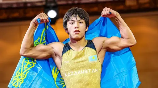 Казахстанцы завоевали командное золото на чемпионате Азии по греко-римской борьбе