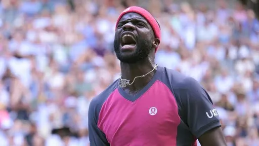 Тиафо совершил камбэк и прошел в полуфинал US Open