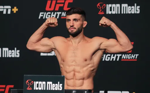 Камил Гаджиев рассказал, почему UFC не выбрал Царукяна следующим претендентом