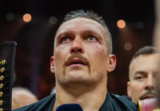 Александр Усик назвал срок завершения карьеры