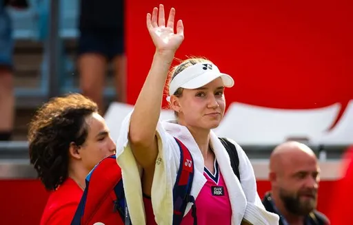 Елена Рыбакина рассказала о плохом самочувствии перед стартом турнира в Англии