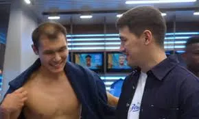 Бивол сдержал обещание и сделал подарок Алипу