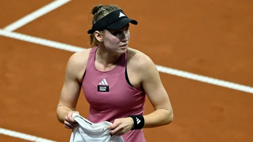 Рыбакина сенсационно уступила россиянке в первом круге WTA 1000 в Мадриде