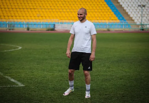 «Каспий» официально представил нового главного тренера