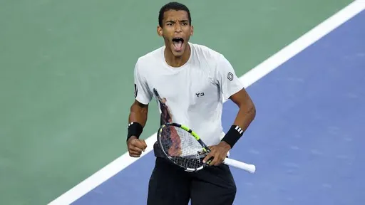 Оже-Альяссим за четыре часа победил Хидзикату на US Open
