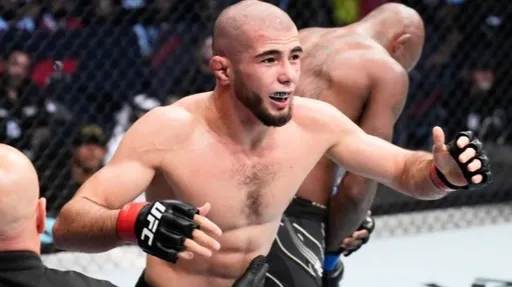 Английский боец UFC Мухаммад Мокаев поддержал Жалгаса Жумагулова перед боем