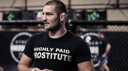 Стрикленд нокаутировал Магомедова в главном событии UFC Vegas 76