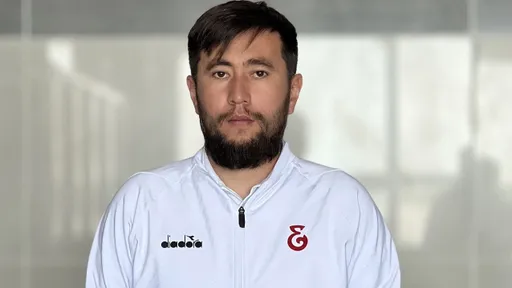 Алюетов рассказал, как судья Игорь Чесноков повлиял на будущее Ислама Чеснокова