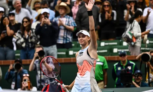 Теннисистка Елена Рыбакина вышла в 1/4 финала турнира в Майами