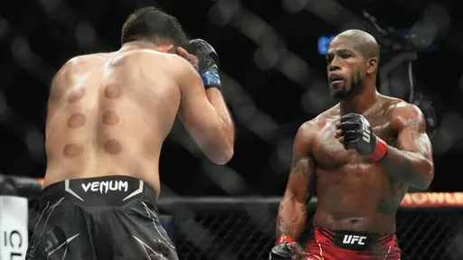 Грин нокаутировал Доусона на турнире UFC Vegas 80