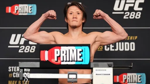 Последний бой Жумагулова в UFC завершился поражением